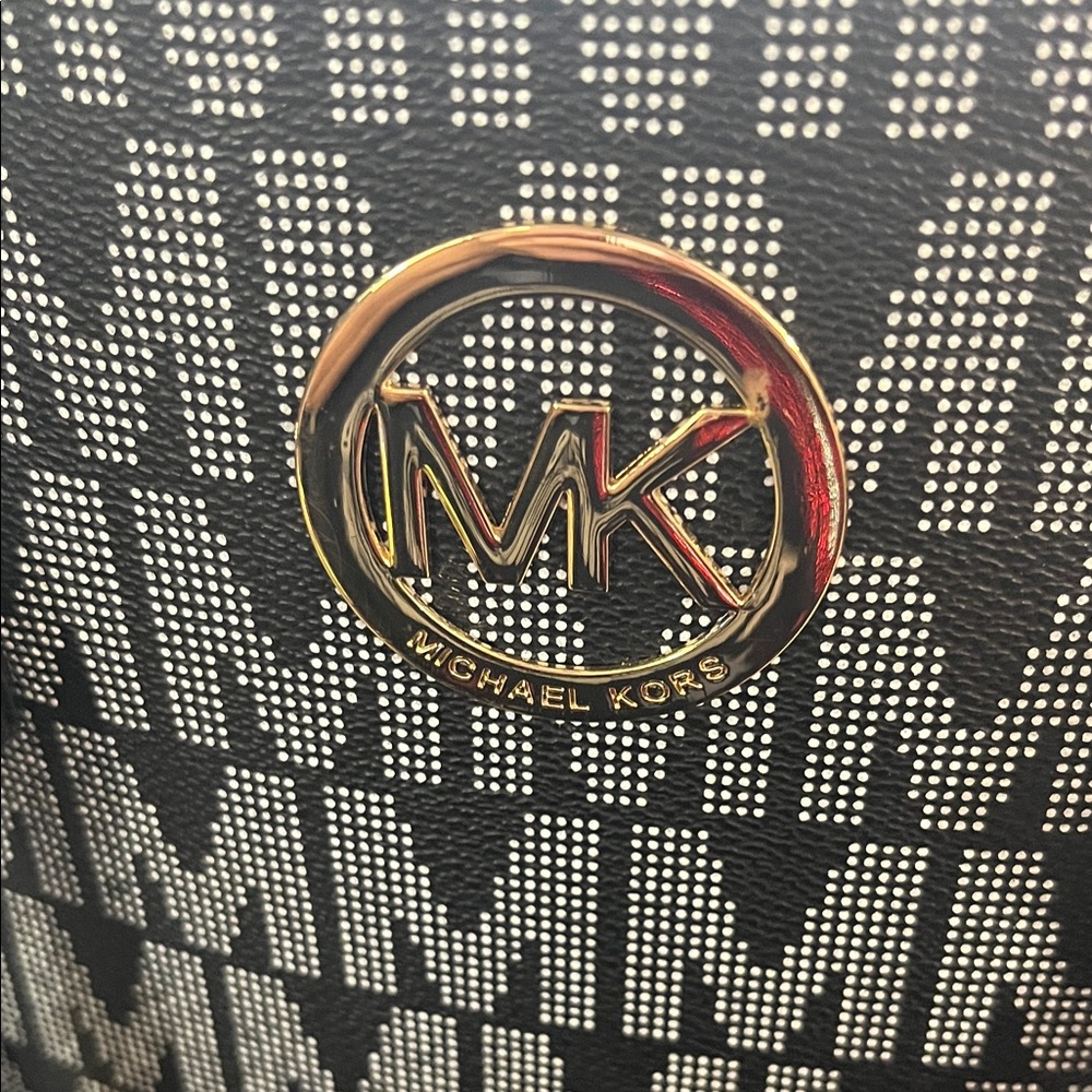 Michael Kors Black and Gray Tote Bag - Picture 2 of 8